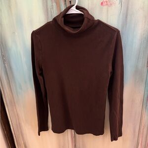 Time and Tru Brown Turtleneck Long Sleeve Top size small.